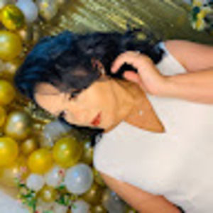 Meet your Posher, Claudia